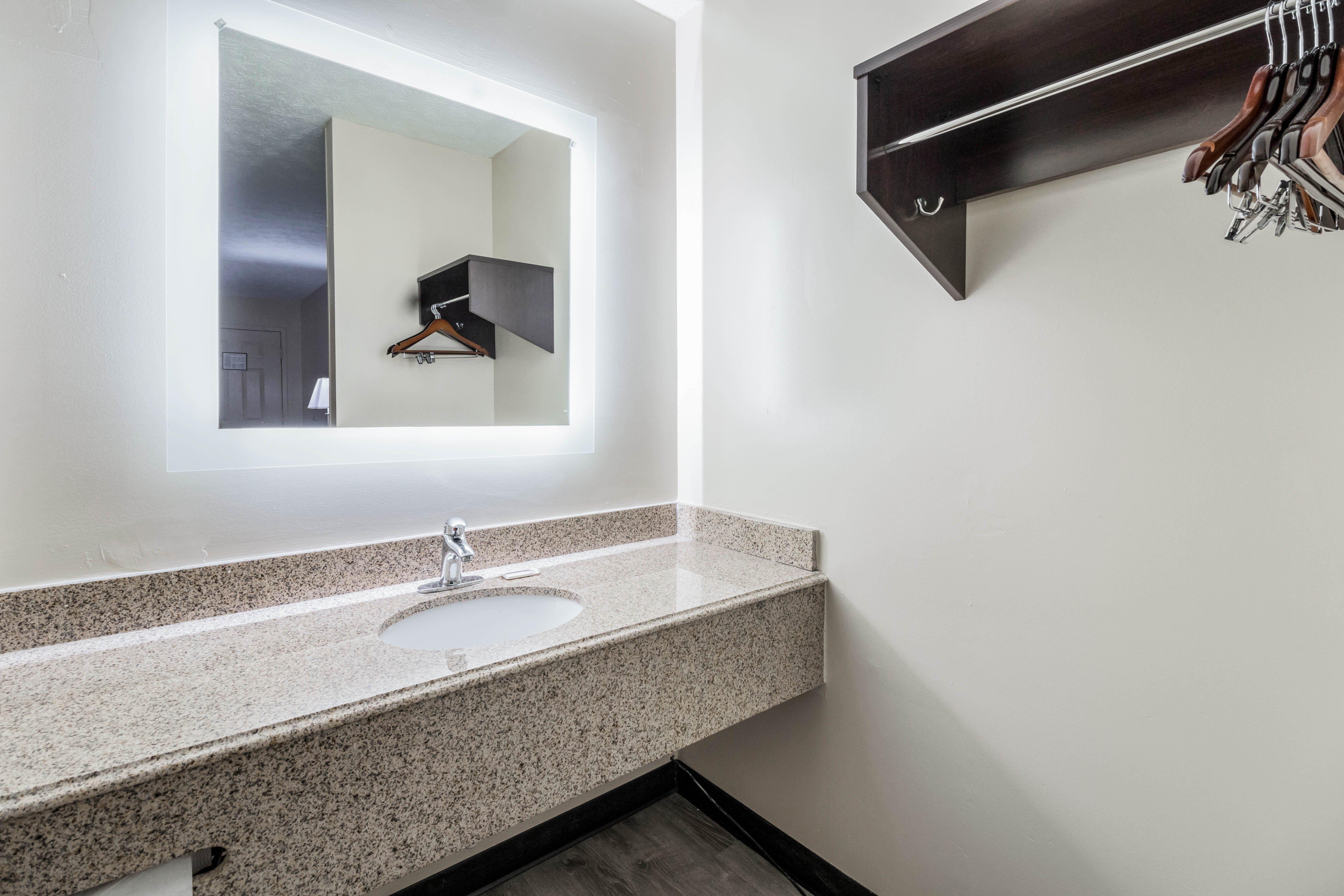 Red Roof Inn Cadiz Zewnętrze zdjęcie